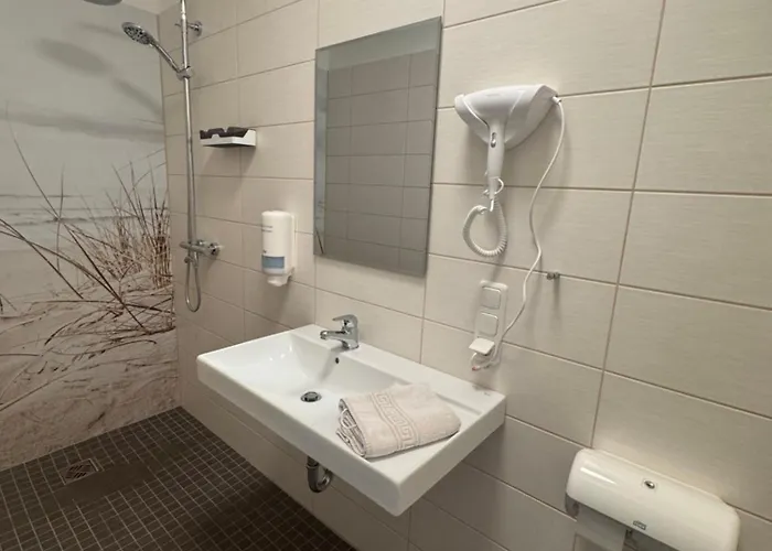 City Inn Schwedt بيت ضيافة 3*